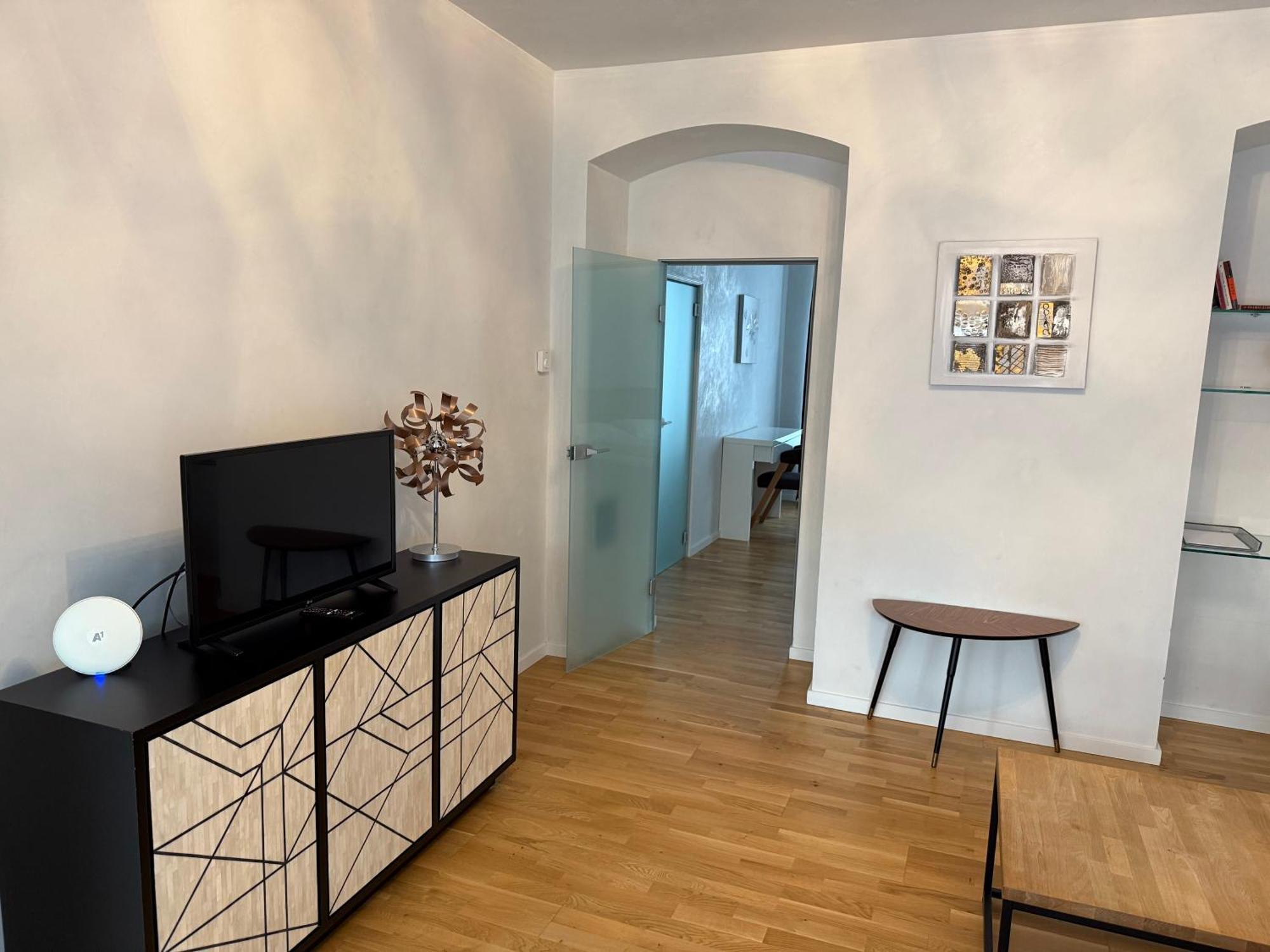 Apartment Number 4 Wina Bagian luar foto