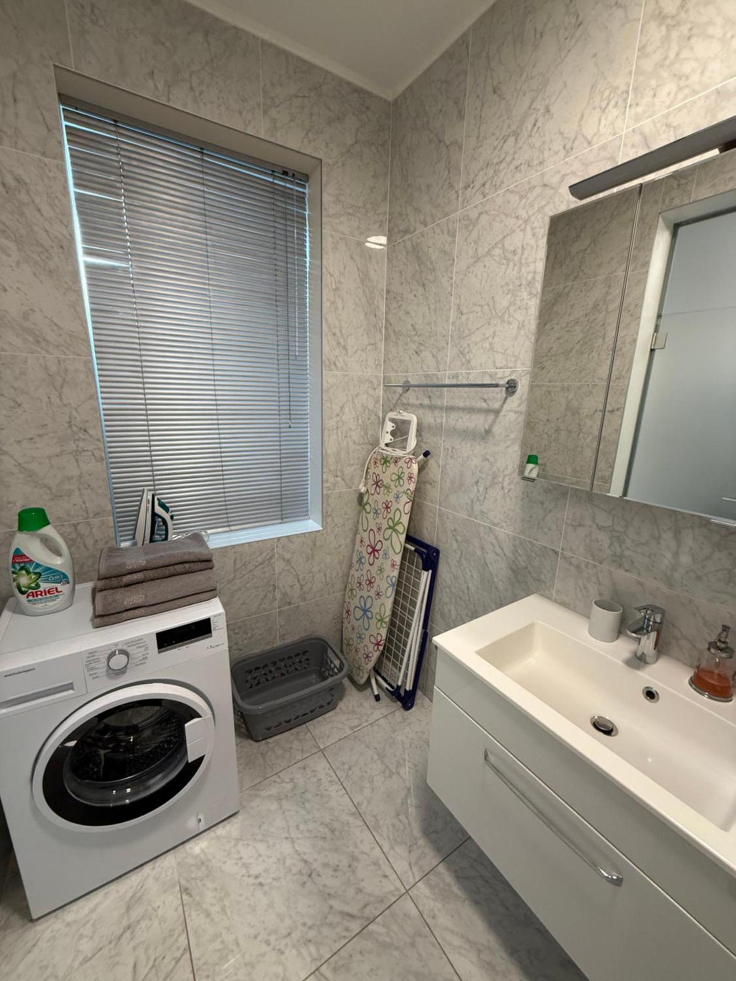 Apartment Number 4 Wina Bagian luar foto